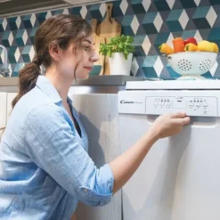 Candy CDPH 2L949W Freistehender Geschirrspüler, Weiß, 44,8 Cm Breite, 9 Maßgedecke, 4 Temperatureinstellungen, 5 Programme, , 9 Liter/Programm, 75 KWh/100 Zyklen, 49 DB, Startzeitvorwahl -Angebote Herd Liebe Store 140be963b9df6bdd46ede3640a3a94c8