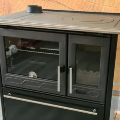 EEK A+ Küchenofen Holzherd Plamen 850 Schwarz, Linke Version - 8 KW Dauerbrandherd -Angebote Herd Liebe Store 2a982a45770af3a93475b1a63c239304