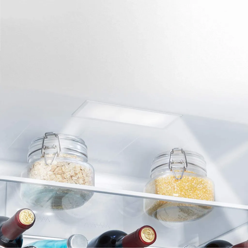 Hisense RL481N4BIE Kühlschrank - Edelstahl - Elektronische Steuerung Mit LED Display - Türanschlag Wechselbar - Volumen 355l - Super Cool 5 Hisense RL481N4BIE Kühlschrank - Edelstahl - Elektronische Steuerung Mit LED Display - Türanschlag Wechselbar - Volumen 355l - Super Cool - Image 3