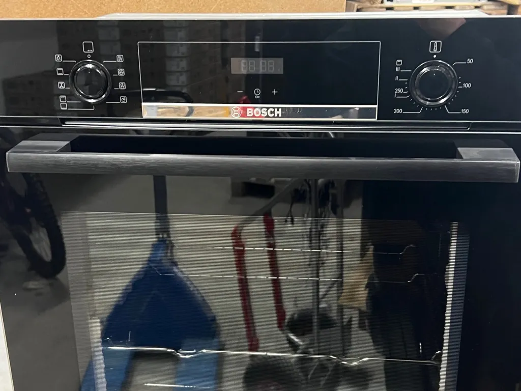 Bosch Backofen HBA534EB0 Einbauherd - Schwarz, Autark, 3D-Heißluft, Teleskopauszug 14 Bosch Backofen HBA534EB0 Einbauherd - Schwarz, Autark, 3D-Heißluft, Teleskopauszug - Image 12