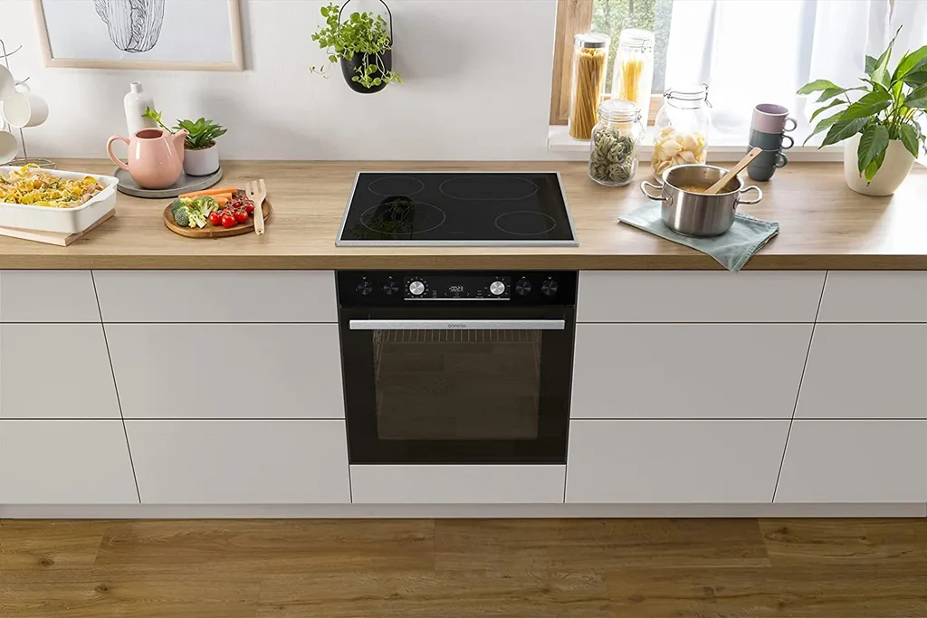 Gorenje Black Set 4 Einbauherd-Set Mit Glaskeramik-Kochfeld Mit Edelstahlrahmen, Heißluft - 77L XXL Volumen - ExtraSteam - GentleClose - EcoClean - AirFry - PizzaMode - PerfectGrill - Teleskopauszüge - Schwarz 11 Gorenje Black Set 4 Einbauherd-Set Mit Glaskeramik-Kochfeld Mit Edelstahlrahmen, Heißluft - 77L XXL Volumen - ExtraSteam - GentleClose - EcoClean - AirFry - PizzaMode - PerfectGrill - Teleskopauszüge - Schwarz - Image 9